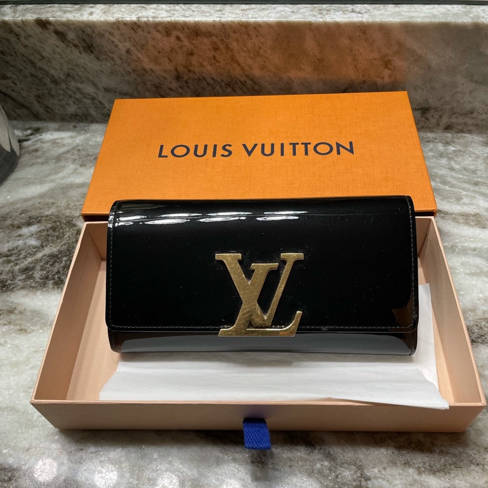 Louis Vuitton Vernis Wallet